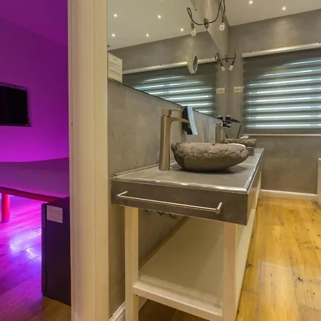 Casa de hóspedes Colosseum Jacuzzi Suites Roma