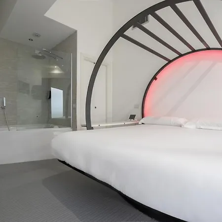 Casa de hóspedes Colosseum Jacuzzi Suites